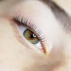 Lashmaker Marinka