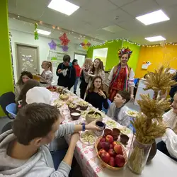 Educator - Єлизавети Чавдар — Київ
