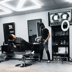 Empire barbershop