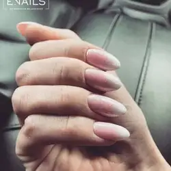 E.Nails