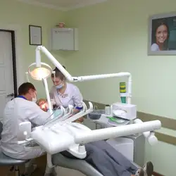 Стоматологія Сіроша