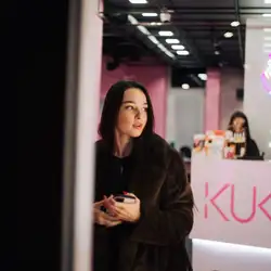 KUKLA - Позняки — Київ