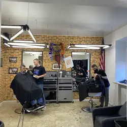 Mane's Club Barbershop - Кривий Ріг, Єсеніна
