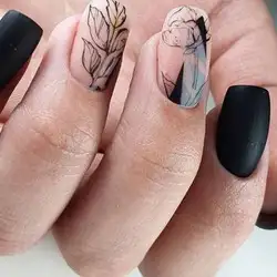 White Nail Art
