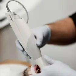 Harvyk clinic - проспект Червоної Калини