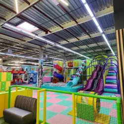 Парк розваг Super Park V - Черкаси, Припортова