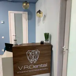 V.R. Dental