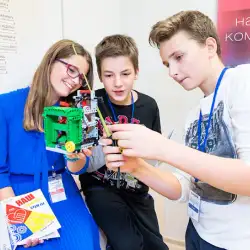 Inventor STEM-школа - Київ, Олександри Екстер
