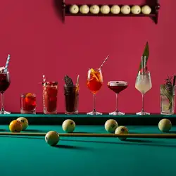 Pool Club Lounge
