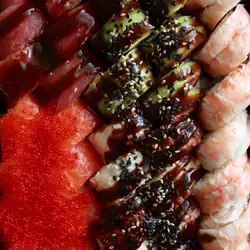 Osama Sushi Черкаси вул. Надпільна, 330 — Черкаси