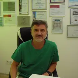 Пластичний хірург Сащин Віктор