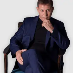 Пластичний хірург Михайло Мильніков