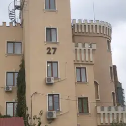 Майстер манікюру Ольга Петканич